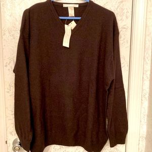 Perry Ellis men's Italian merino wool blend dark brown pullover sweater.